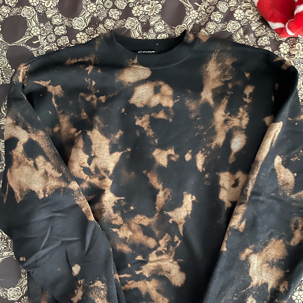 Custom Bleached Crew Neck - Picture 2 of 3
